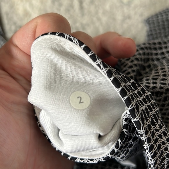 Lululemon Wunder Under Leggings - Picture 5 of 11